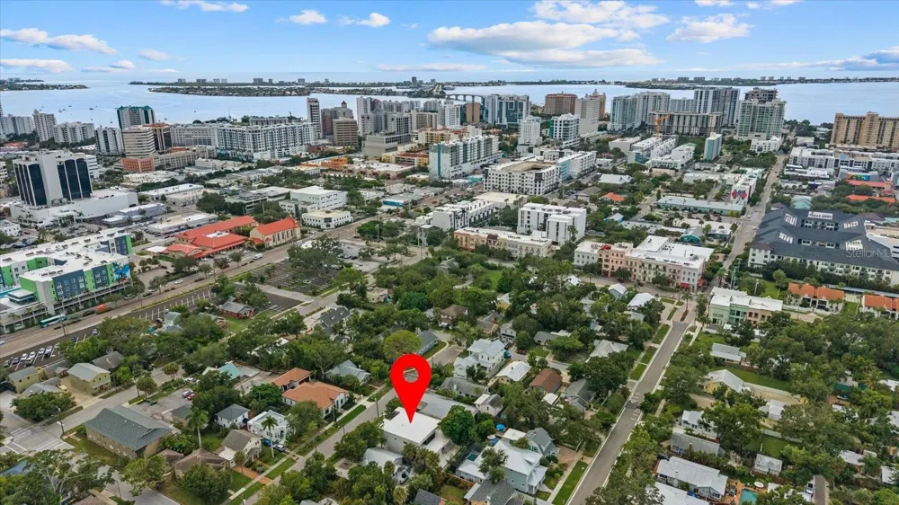 1675 5TH STREET Sarasota, FL 34236