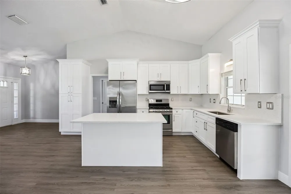 5606 LAVER STREET Leesburg, FL 34748