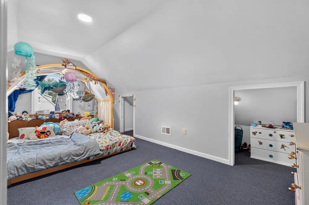 480 AVENUE E Bayonne, NJ 07002