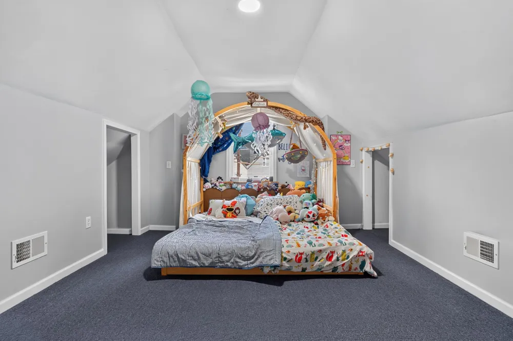 480 AVENUE E Bayonne, NJ 07002