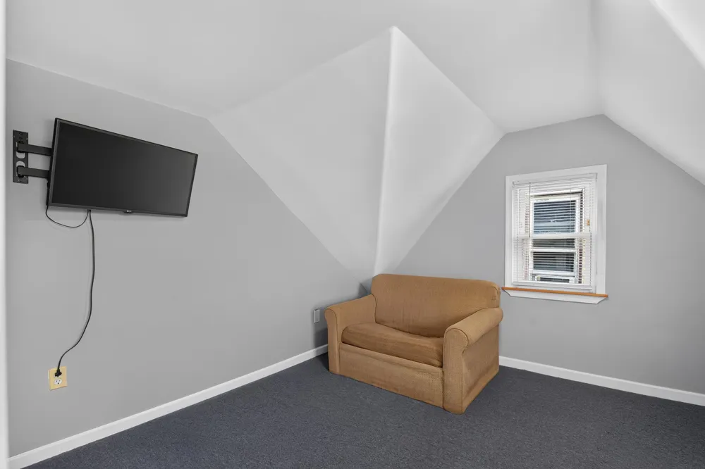480 AVENUE E Bayonne, NJ 07002