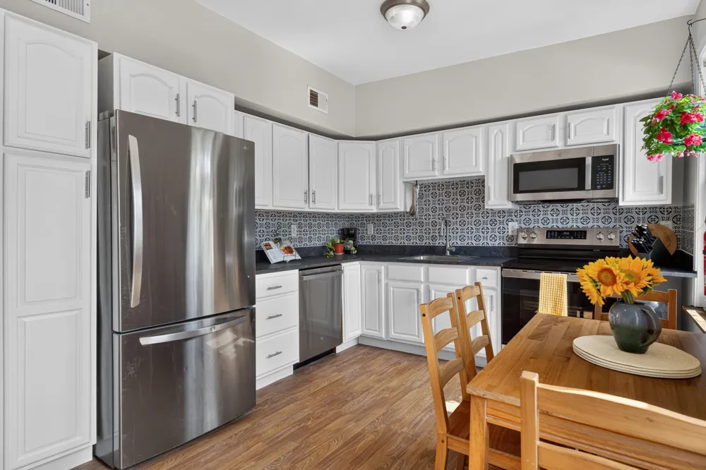 480 AVENUE E Bayonne, NJ 07002