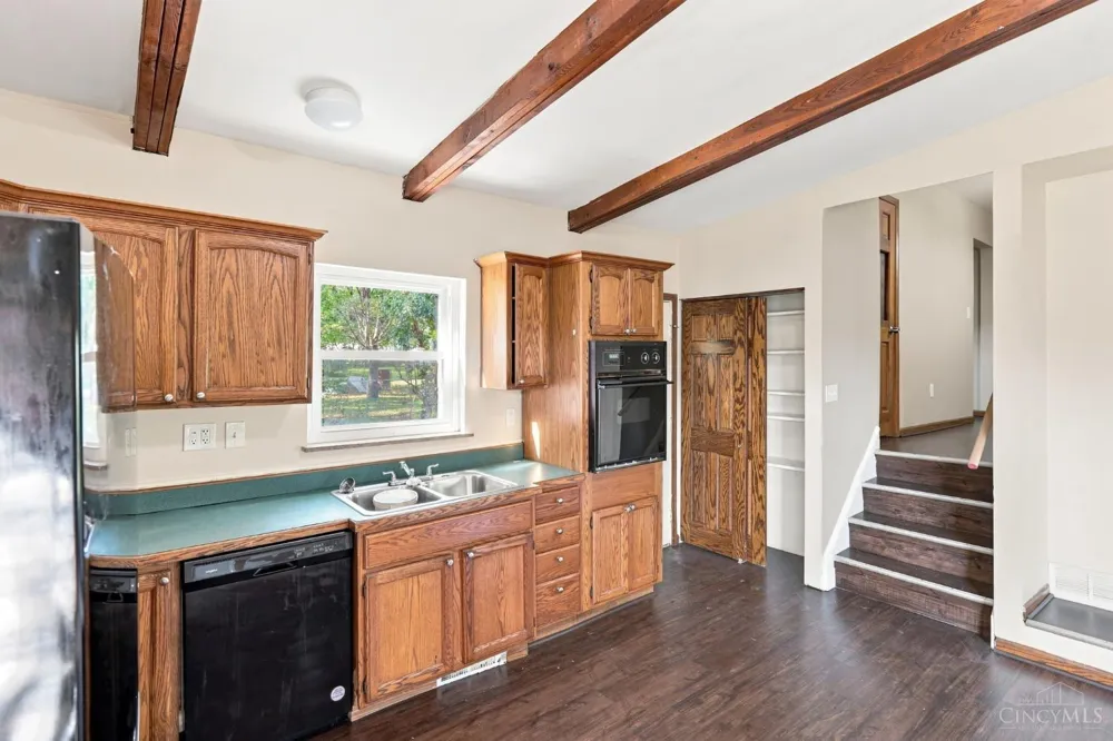 1131 Cherevilla Lane Cincinnati, OH 45238