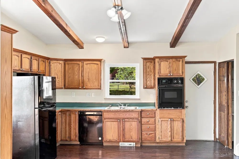 1131 Cherevilla Lane Cincinnati, OH 45238