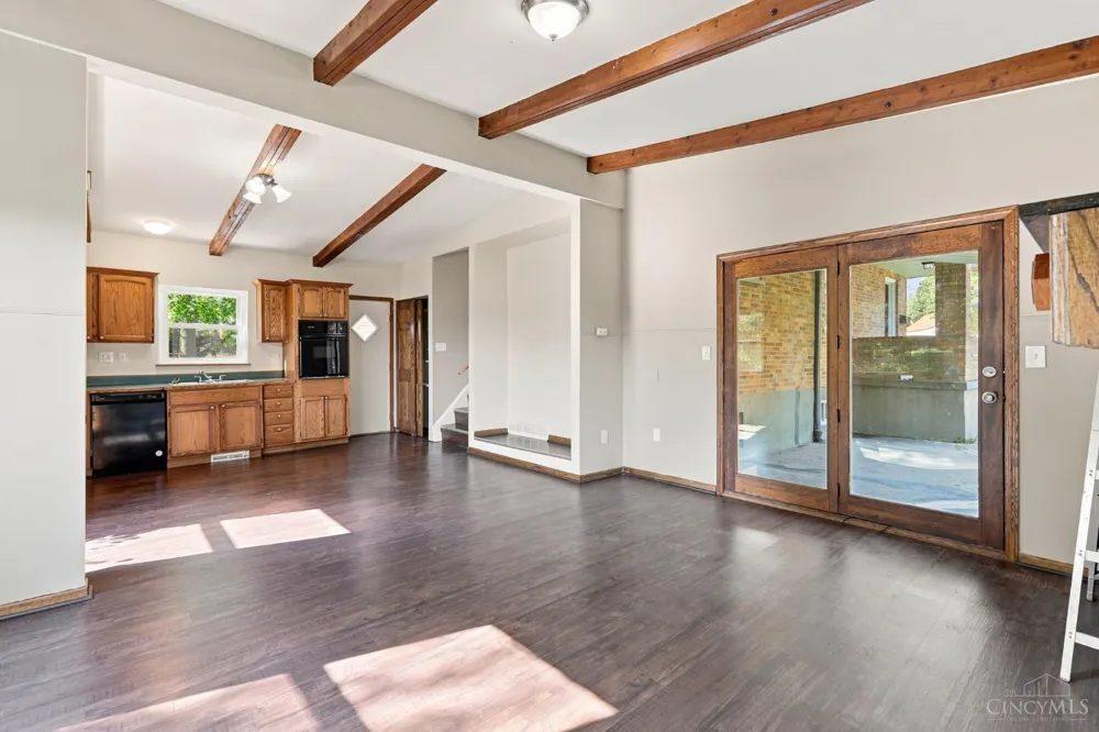 1131 Cherevilla Lane Cincinnati, OH 45238