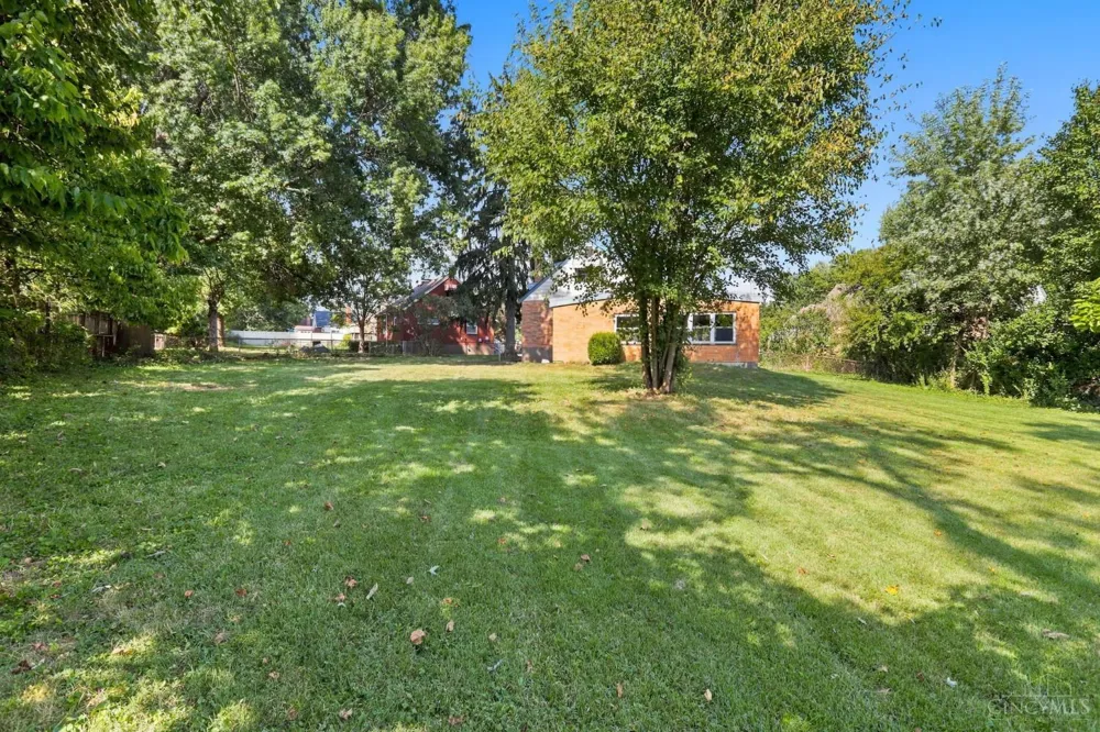 1131 Cherevilla Lane Cincinnati, OH 45238