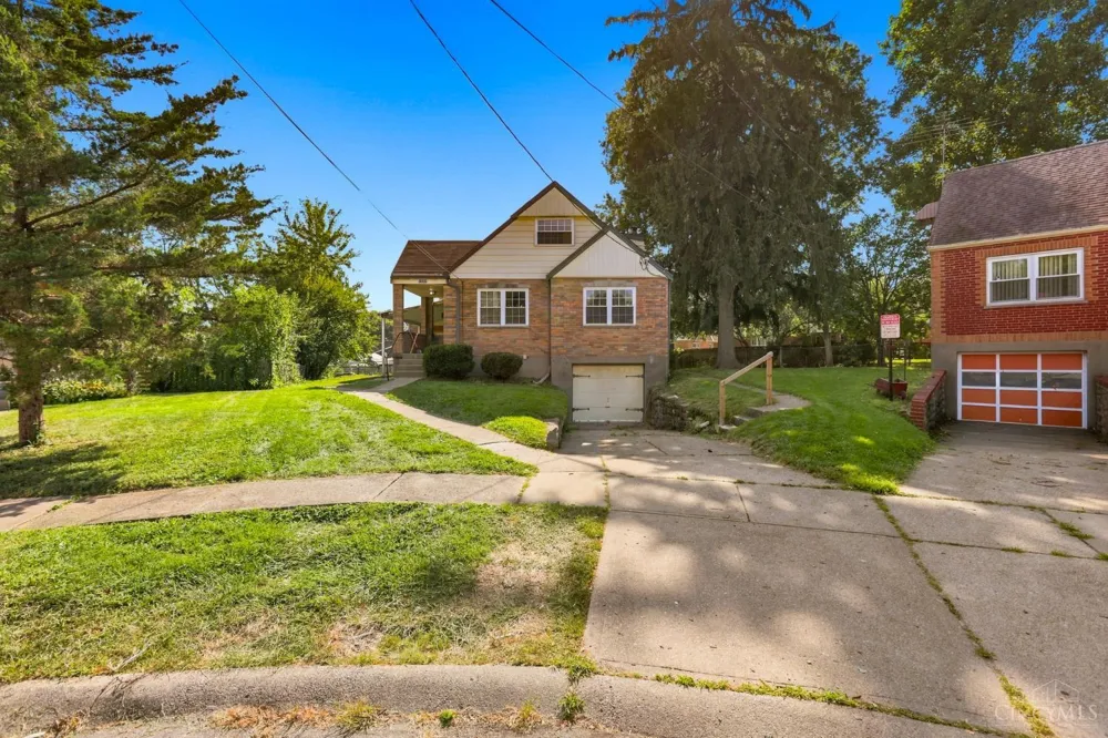 1131 Cherevilla Lane Cincinnati, OH 45238