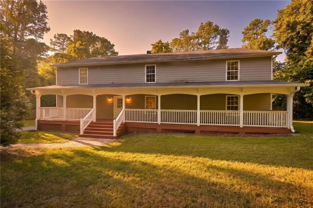 3205 Newcastle Way Snellville, GA 30039