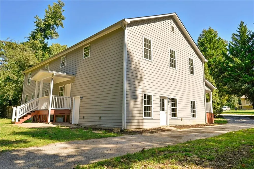 3205 Newcastle Way Snellville, GA 30039