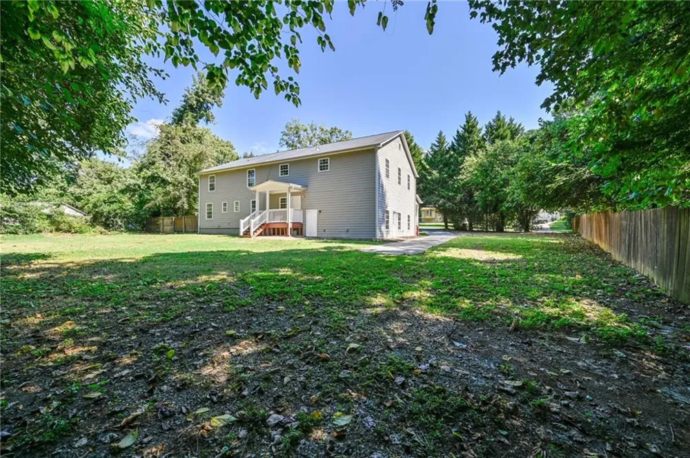 3205 Newcastle Way Snellville, GA 30039
