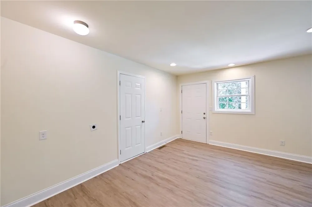 3205 Newcastle Way Snellville, GA 30039
