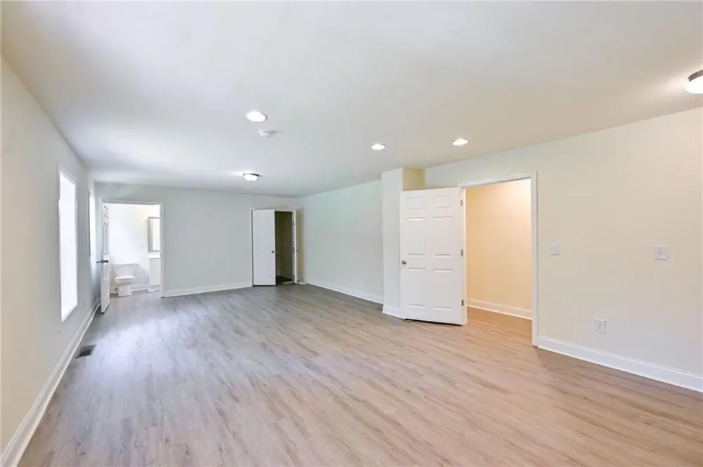 3205 Newcastle Way Snellville, GA 30039