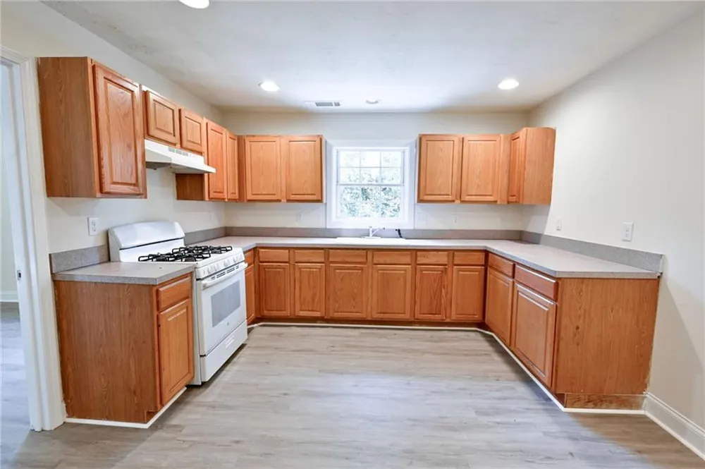 3205 Newcastle Way Snellville, GA 30039