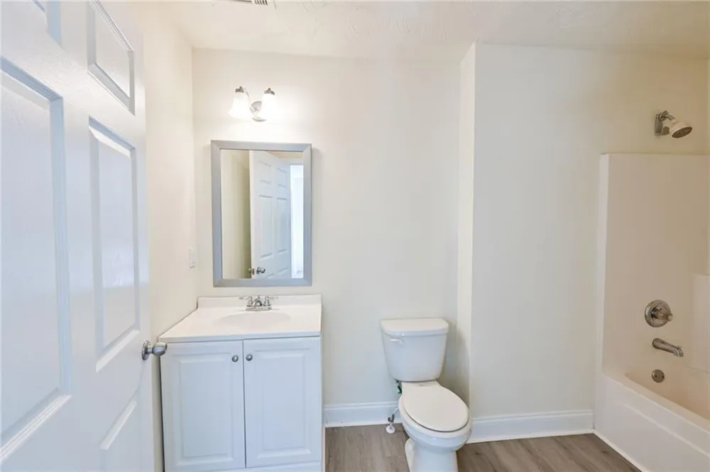 3205 Newcastle Way Snellville, GA 30039