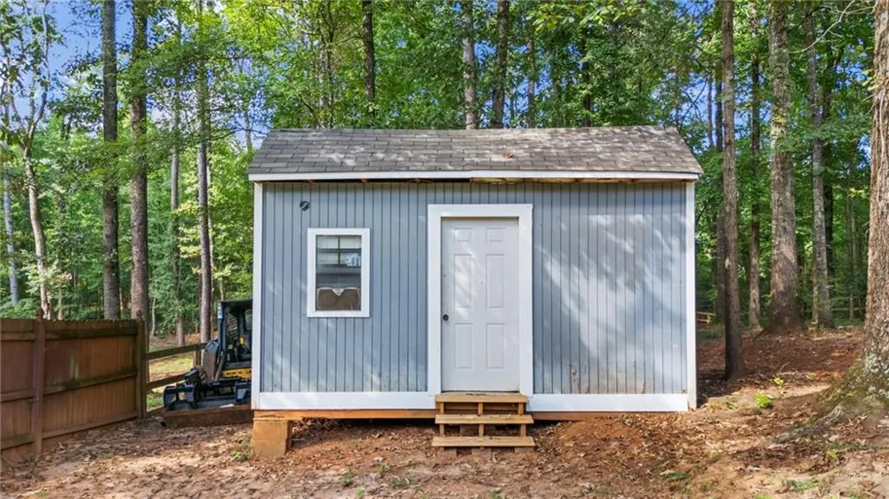 32 Maddox Road SE Acworth, GA 30102