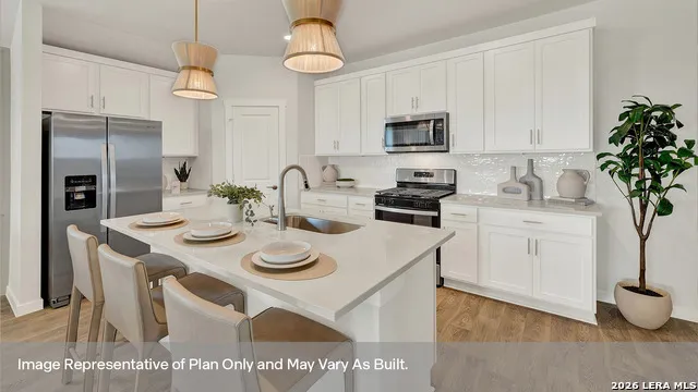 5524 EULA LANE New Braunfels, TX 78130