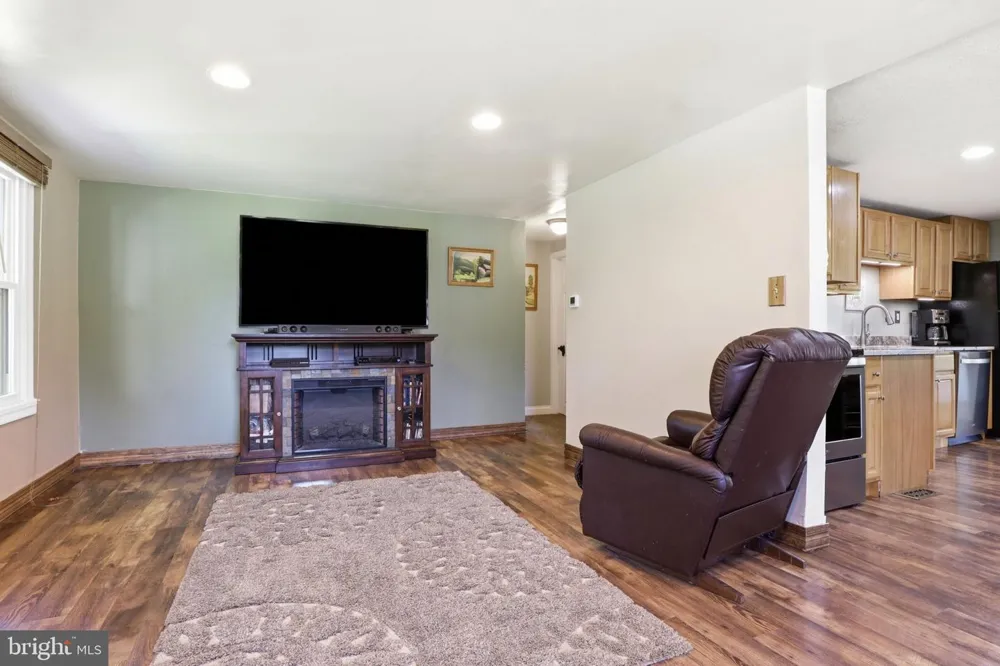 986 2ND STREET Mount Wolf, PA 17347