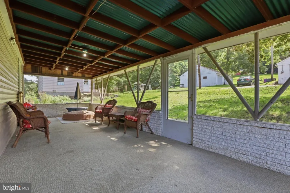 986 2ND STREET Mount Wolf, PA 17347