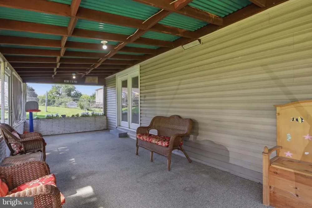 986 2ND STREET Mount Wolf, PA 17347