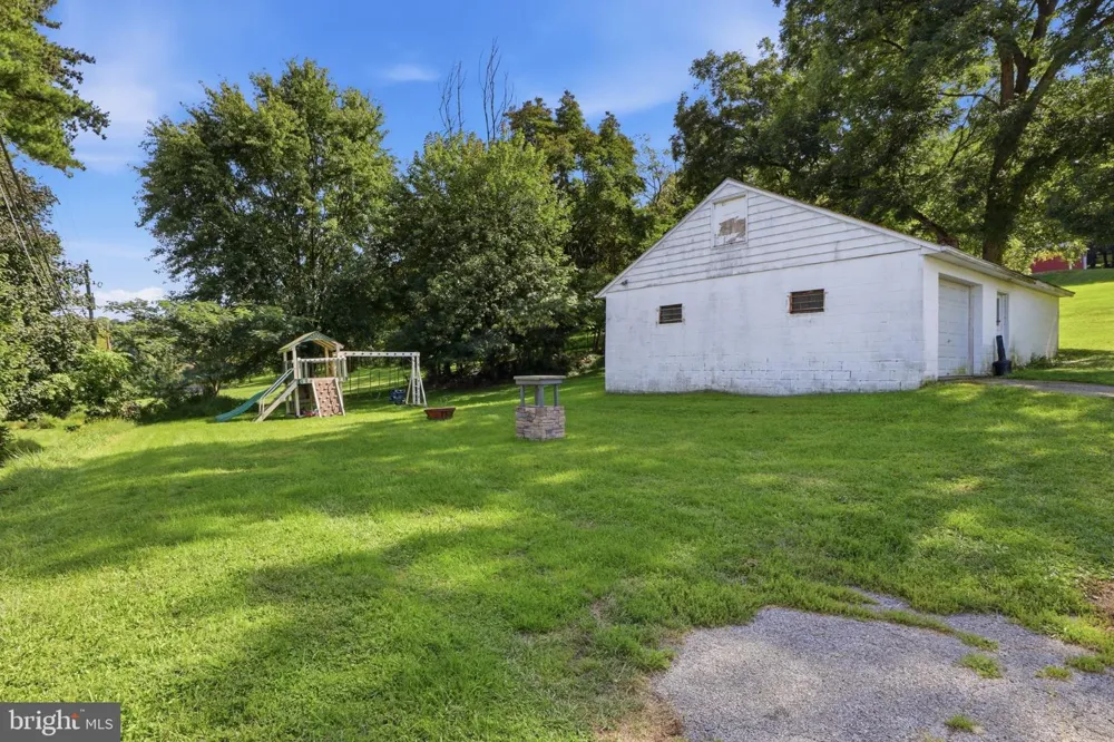 986 2ND STREET Mount Wolf, PA 17347