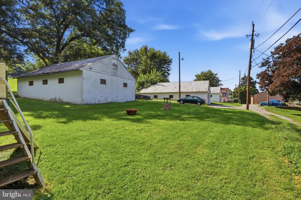 986 2ND STREET Mount Wolf, PA 17347
