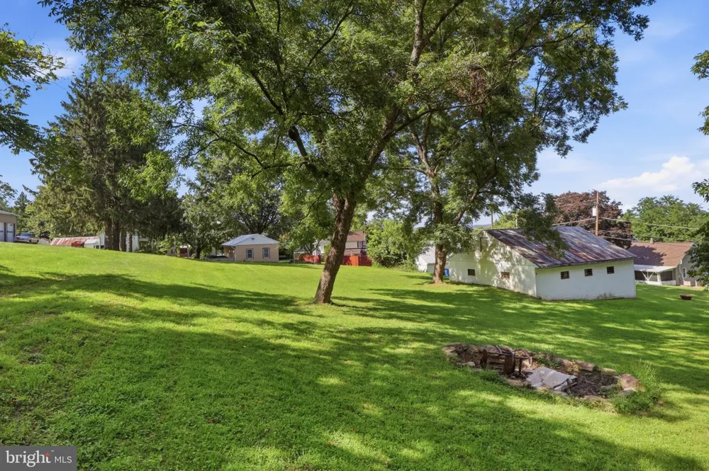 986 2ND STREET Mount Wolf, PA 17347