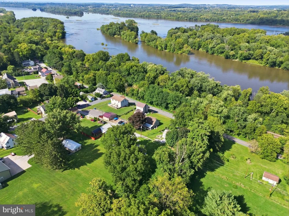 986 2ND STREET Mount Wolf, PA 17347