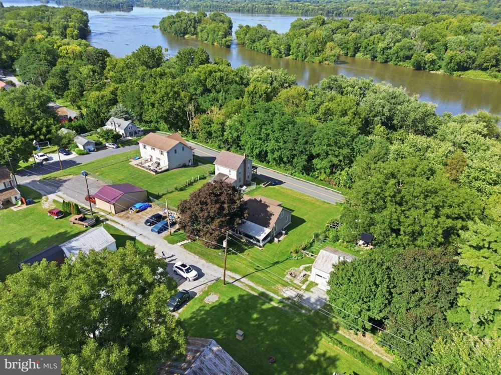 986 2ND STREET Mount Wolf, PA 17347