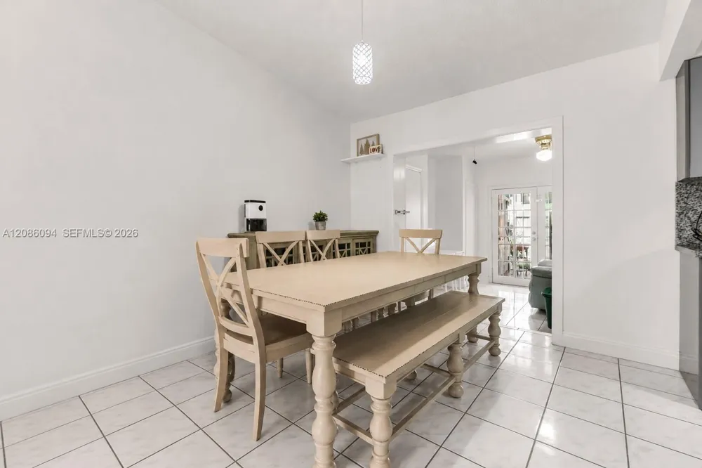 22 NW 108th Ct Miami, FL 33172