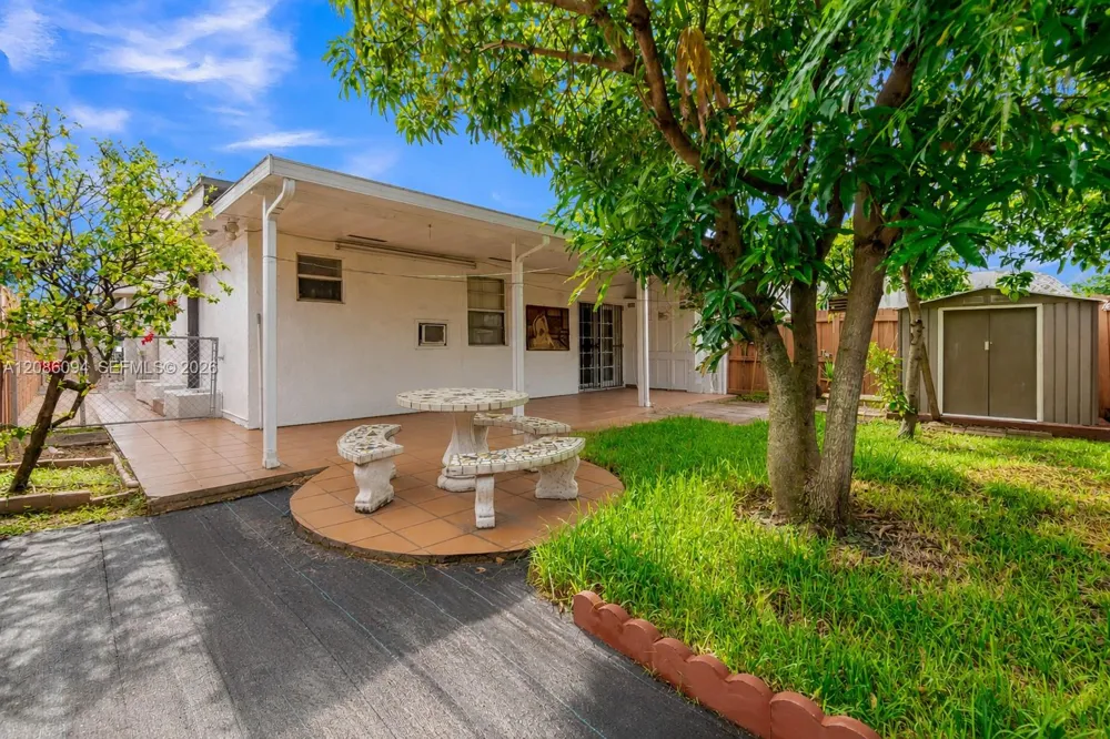 22 NW 108th Ct Miami, FL 33172