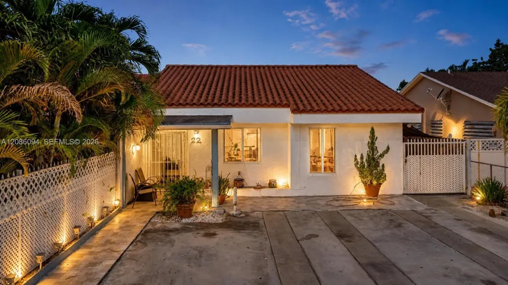 22 NW 108th Ct Miami, FL 33172