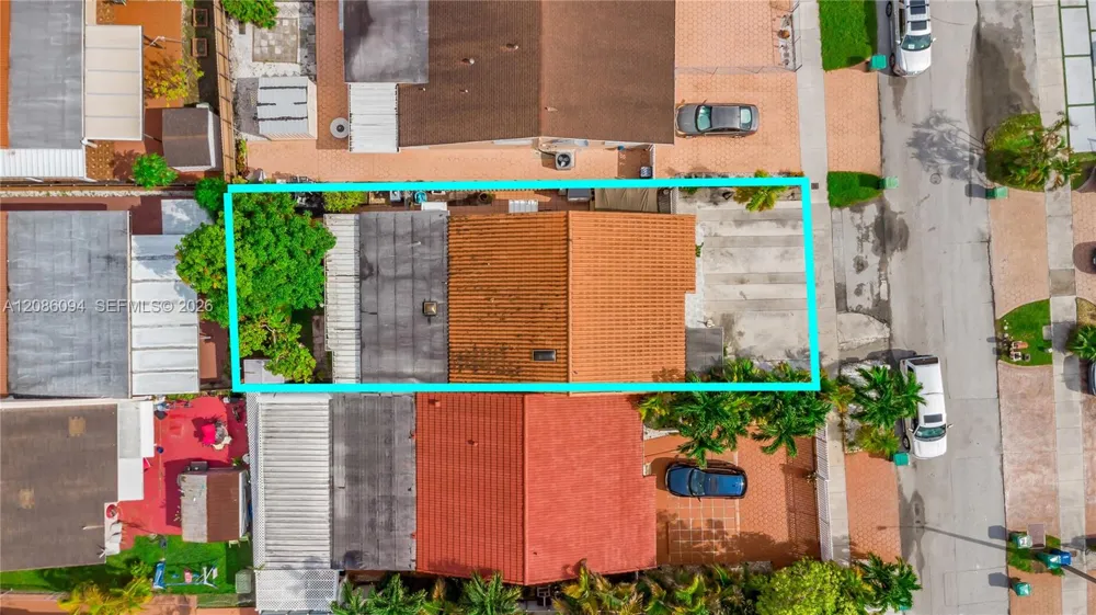 22 NW 108th Ct Miami, FL 33172