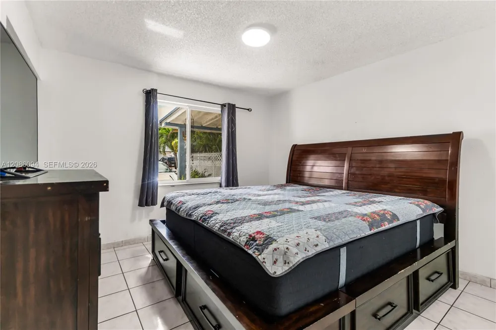 22 NW 108th Ct Miami, FL 33172