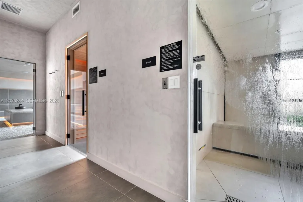 159 NE 6th St #2704 Miami, FL 33132