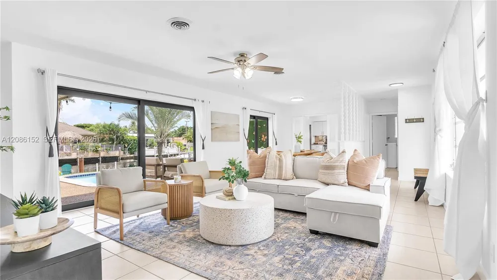 151 SE 9th Ct Pompano Beach, FL 33060