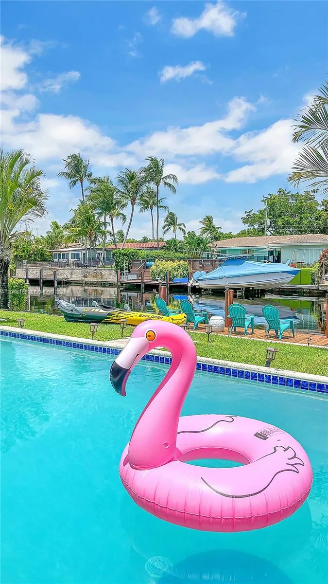 151 SE 9th Ct Pompano Beach, FL 33060