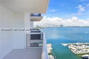 1800 Sunset Harbour Dr #2215