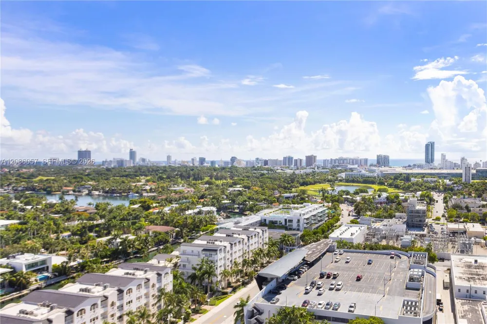 1800 Sunset Harbour Dr #2215 Miami Beach, FL 33139