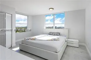1800 Sunset Harbour Dr #2215 Miami Beach, FL 33139