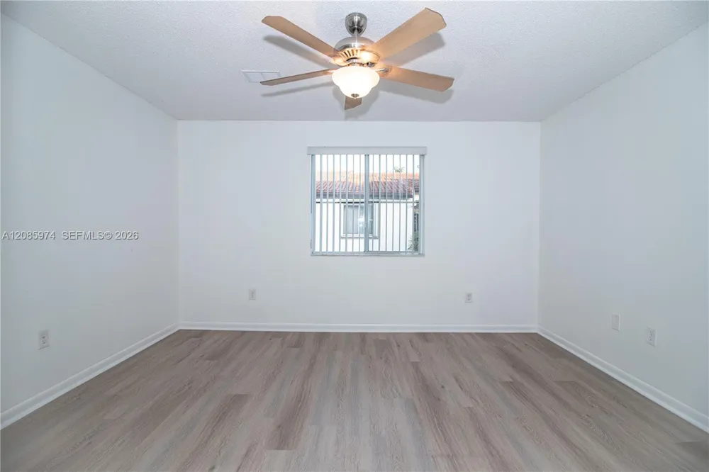 1175 NW 125th Ct #204 Miami, FL 33182