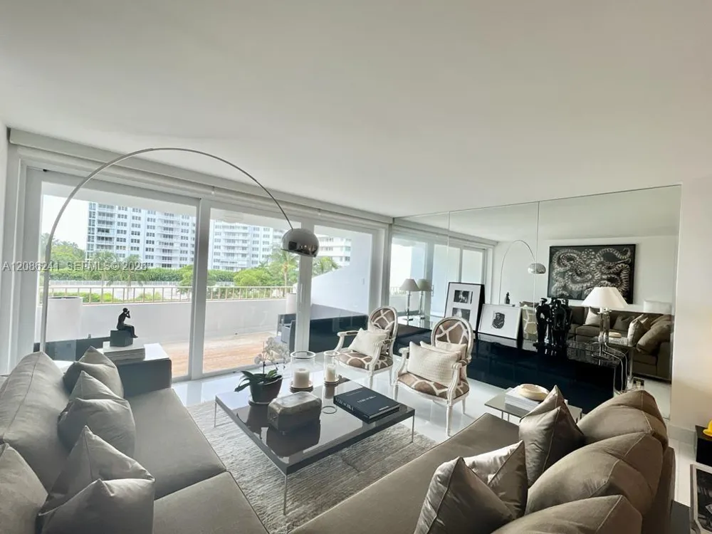 177 Ocean Lane Dr #405 Key Biscayne, FL 33149