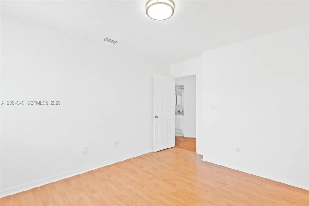 15842 SW 14th St Pembroke Pines, FL 33027