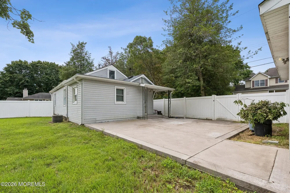 1404 Earie Way Forked River, NJ 08731