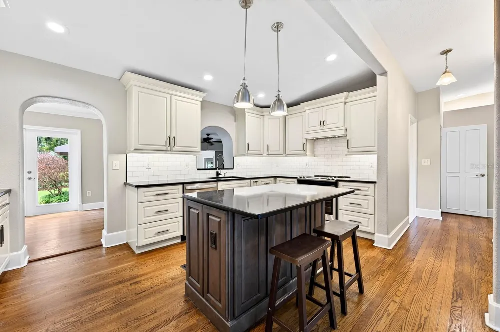 1212 ELMWOOD STREET Orlando, FL 32801