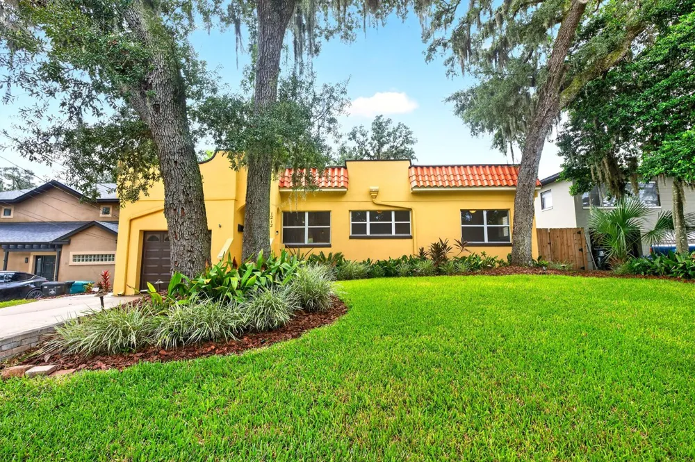 1212 ELMWOOD STREET Orlando, FL 32801