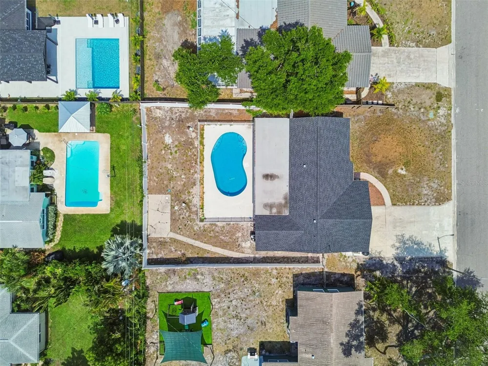 2461 69TH AVENUE S St Petersburg, FL 33712