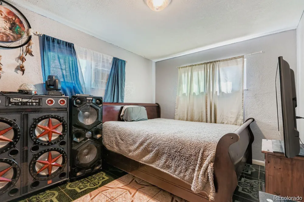 9211 Harris Street Thornton, CO 80229