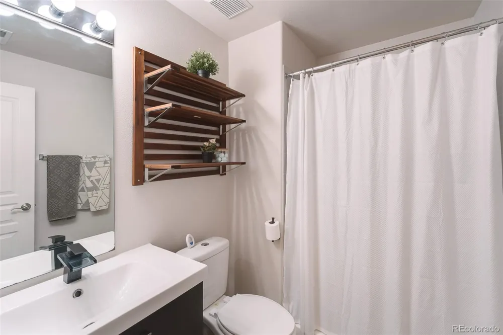 9509 Bur Oak Lane Colorado Springs, CO 80925