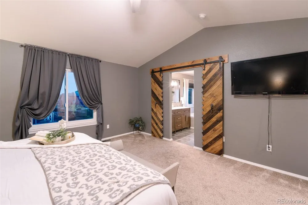 9509 Bur Oak Lane Colorado Springs, CO 80925