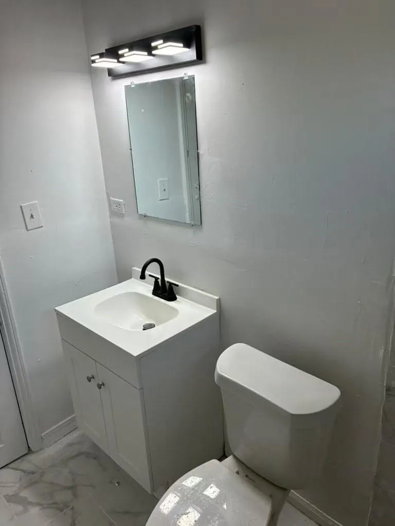 1302 Thomas Avenue Pasadena, TX 77506